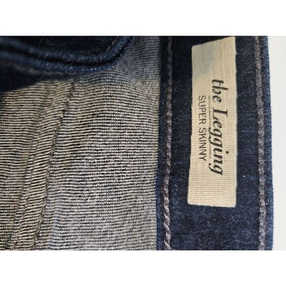 Adriano Goldschmied dark wash skinny jeans. Size 29R. - Picture 4 of 5